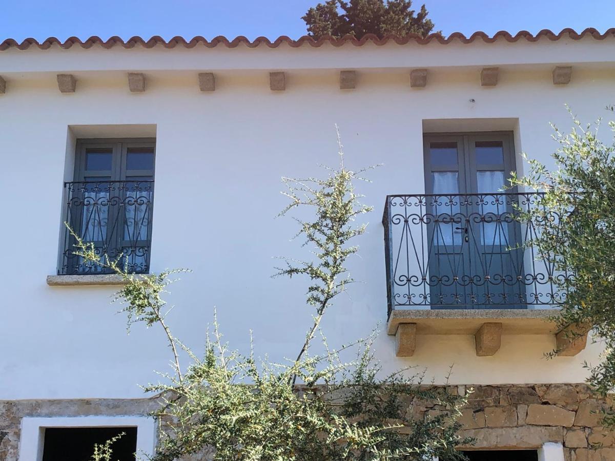 Agriturismo La Casa Delle Fate Loiri Porto San Paolo Luaran gambar