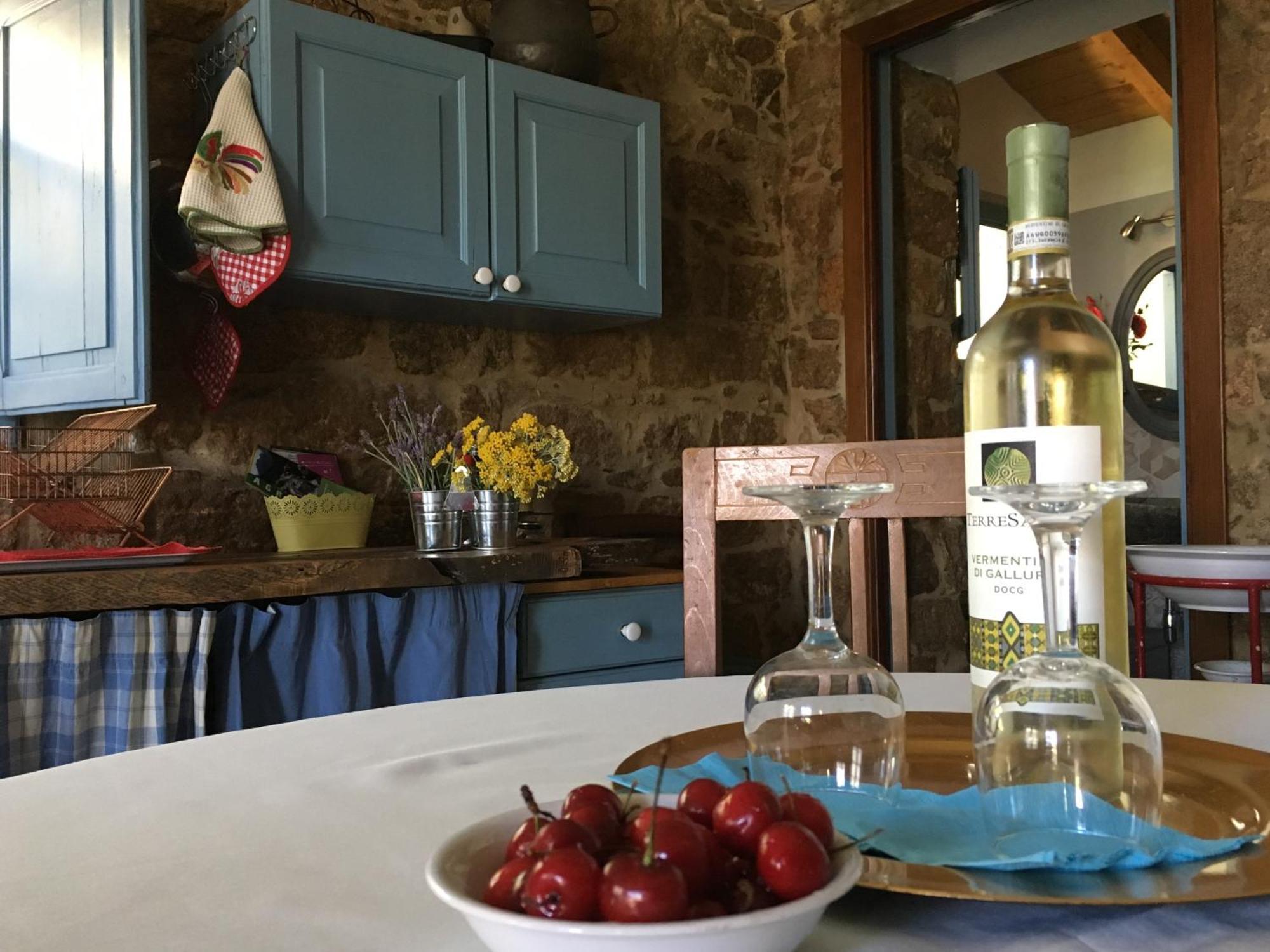 Agriturismo La Casa Delle Fate Loiri Porto San Paolo Luaran gambar