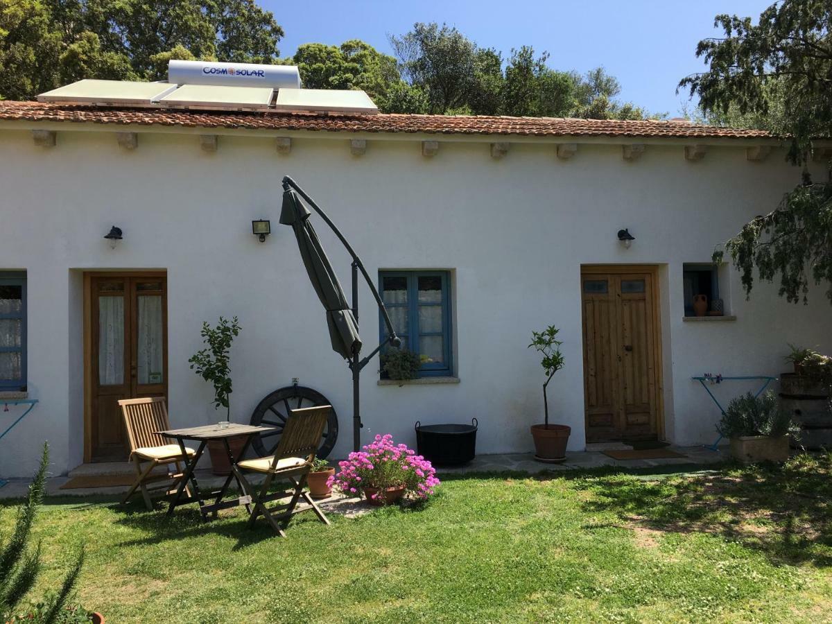 Agriturismo La Casa Delle Fate Loiri Porto San Paolo Luaran gambar